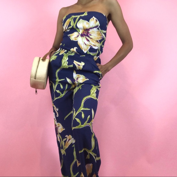 Flynn Skye Strapless Floral Print Jumpsuit size 1 - Picture 3 of 4